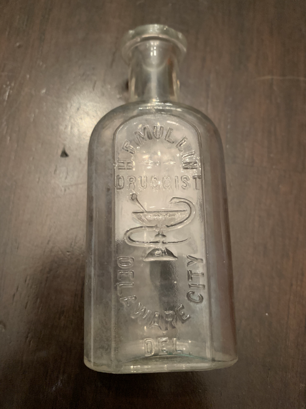 delaware city - Antique Delaware Bottles